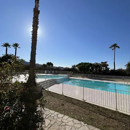 Florent - 2 Couchages Avec Piscine Appartamento *